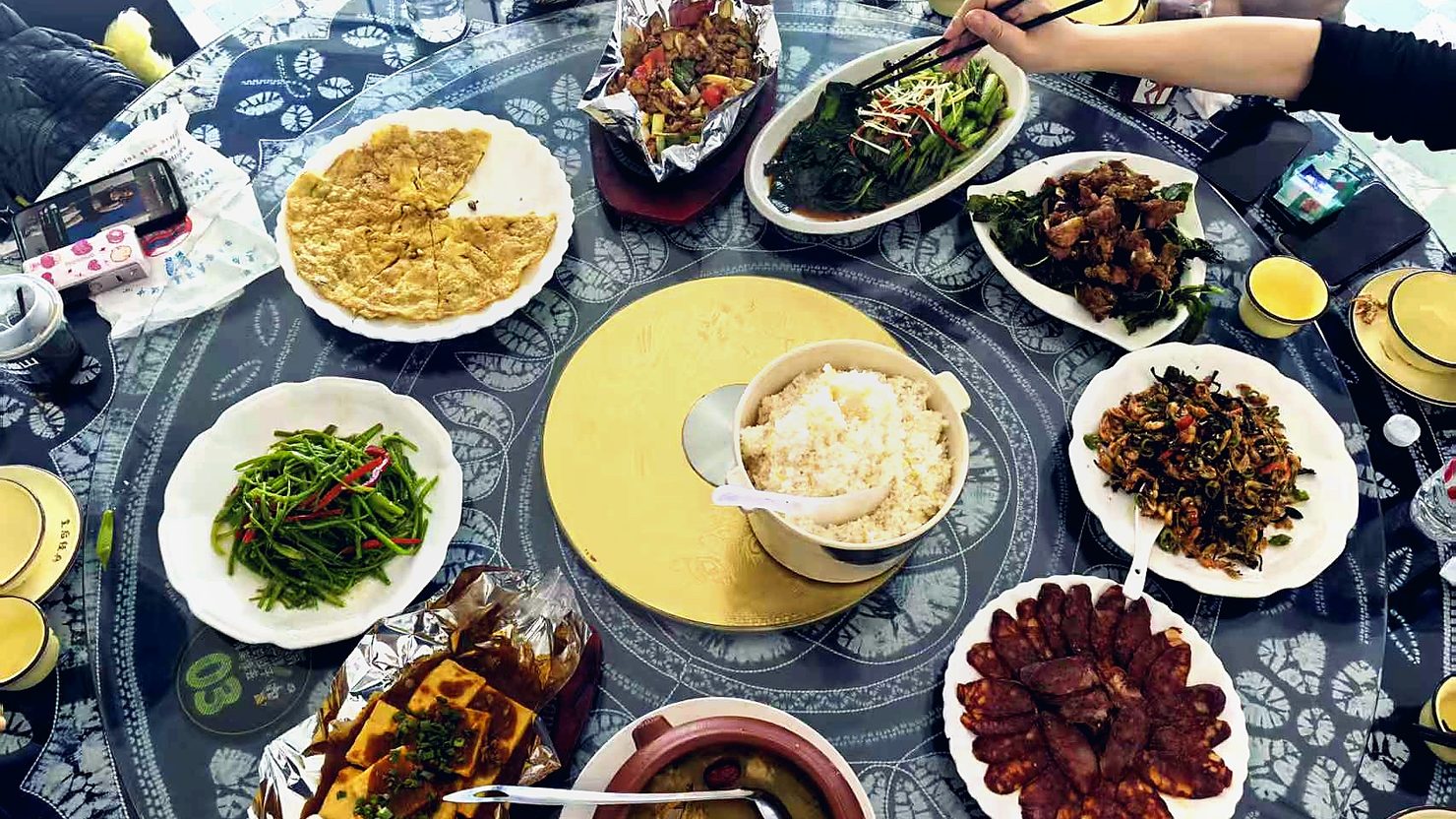 餐桌和灯随拍 5