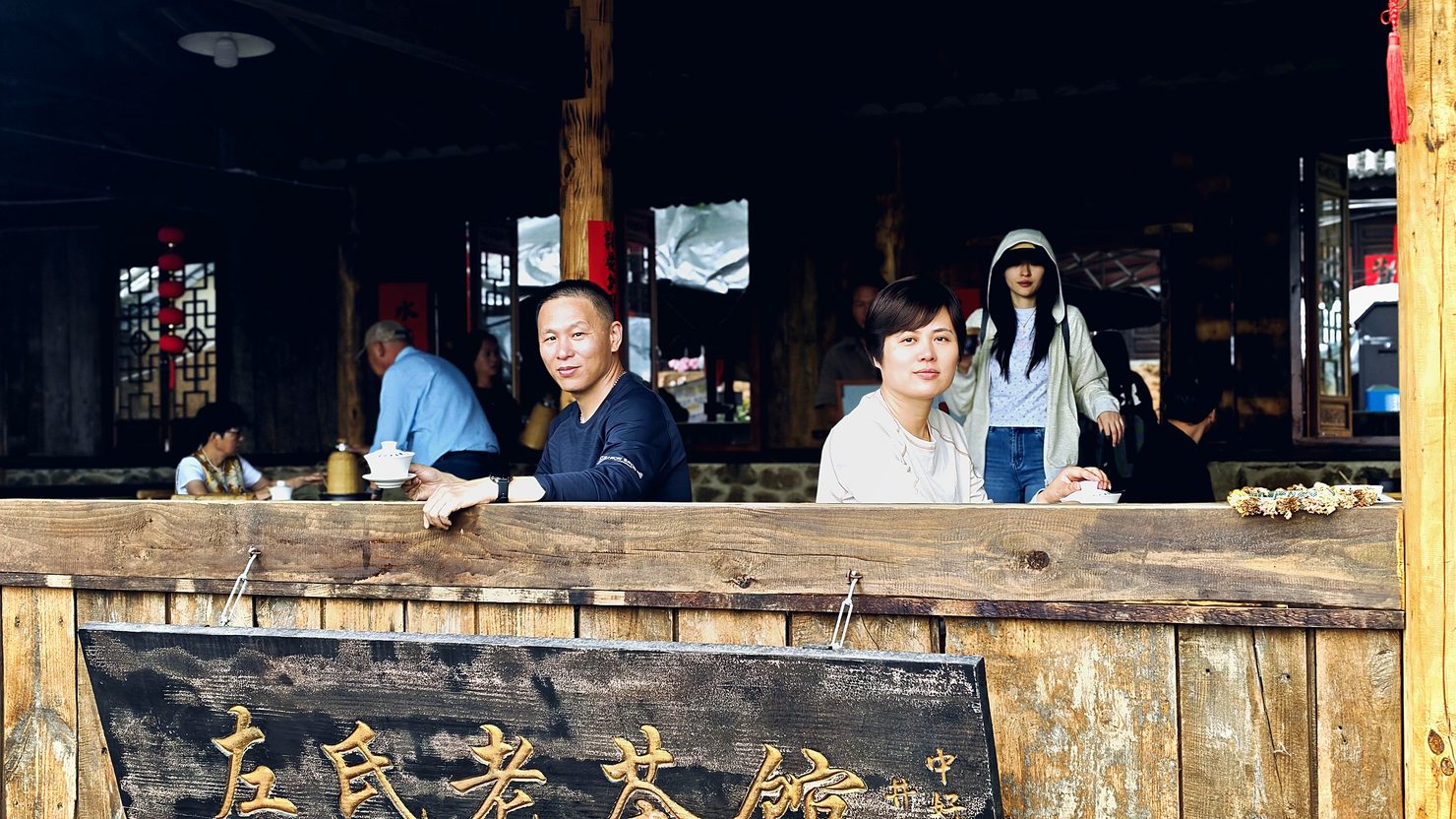 餐桌和灯随拍 15